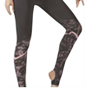 Fabletics legging with heel notch (Never Worn)